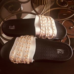 Platinum Slides with Gold Chain Design